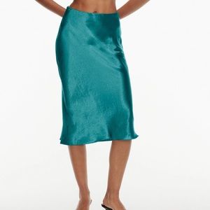 Aritzia - Slip MIDI Skirt